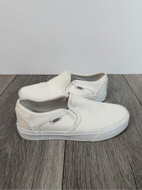 Vans Classic Slip On Women’s Sneakers Size 6.5 White